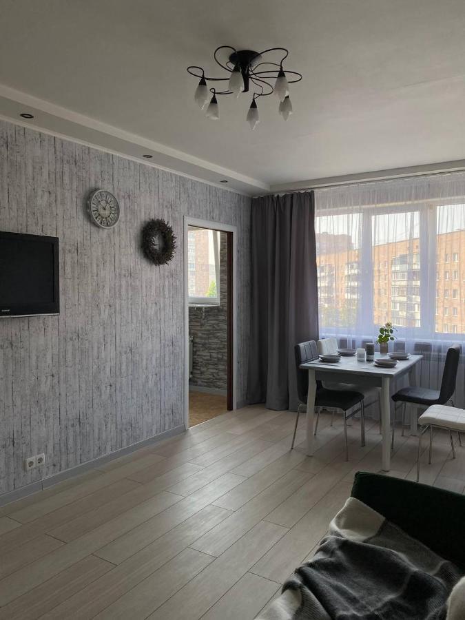 Красивая 3 К Кв Центр М Гагарина М Спортивная Kharkiv Extérieur photo
