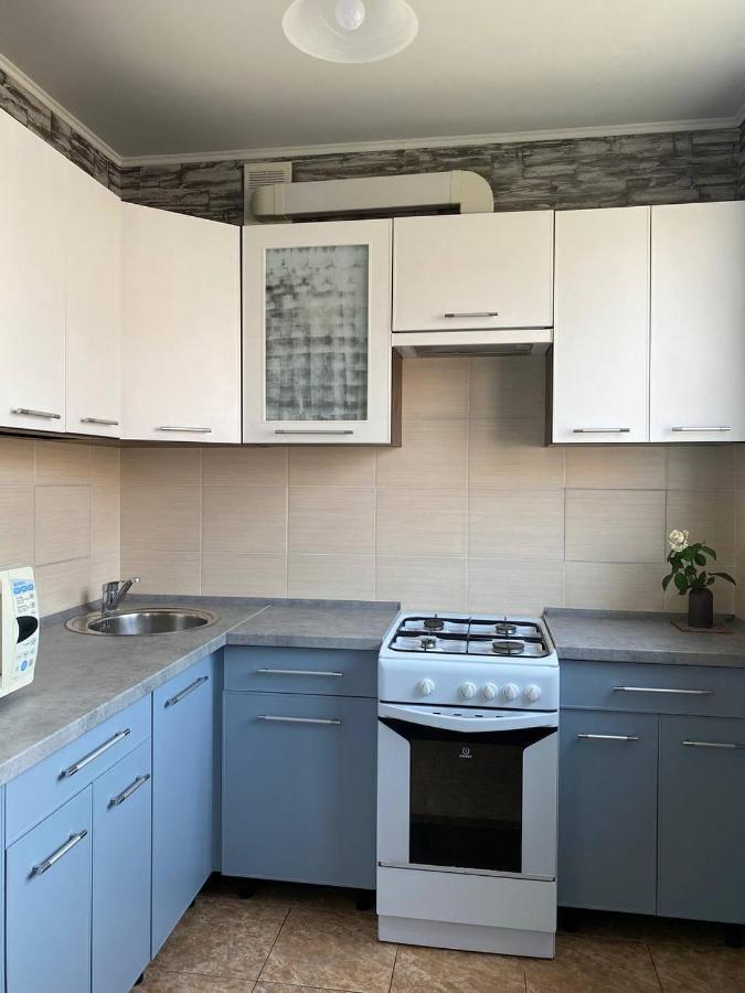 Красивая 3 К Кв Центр М Гагарина М Спортивная Kharkiv Extérieur photo