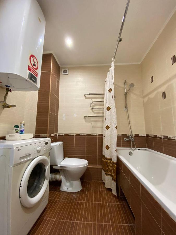 Красивая 3 К Кв Центр М Гагарина М Спортивная Kharkiv Extérieur photo
